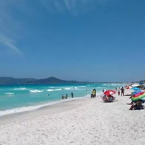 https://casa-praia-do-foguete.cabofriohotels.org